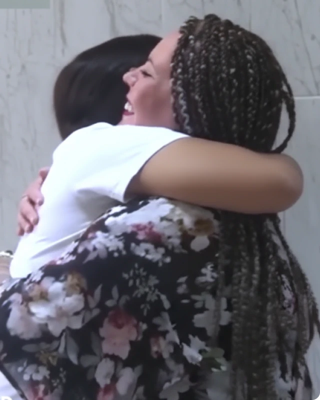 Detailed aesthetic dental work on anterior teeth