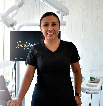 Leader dental implants at smile makeover